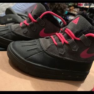 Hiking/rain high top boots